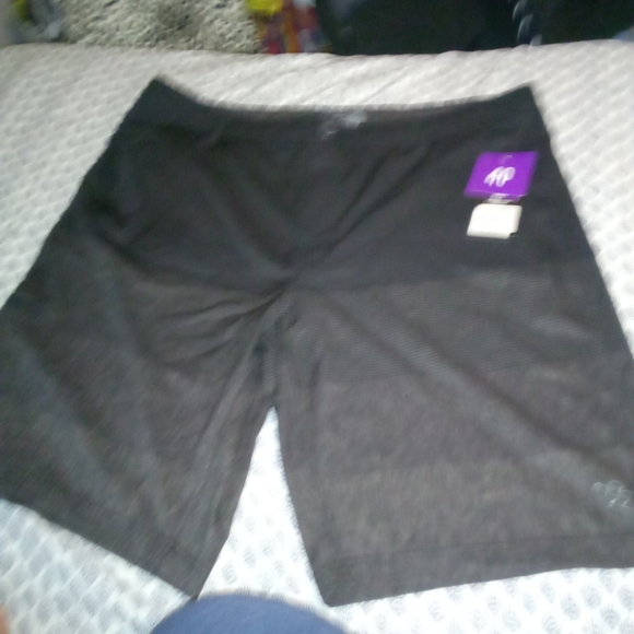 Man shorts size 40 hybrid collection - Picture 3 of 6